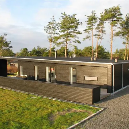 Four-bedroom Holiday In * Hals