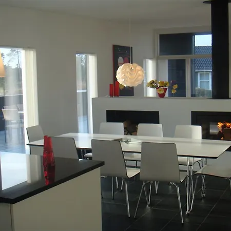 Four-bedroom Holiday In * Hals