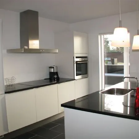 Four-bedroom Holiday In * Hals